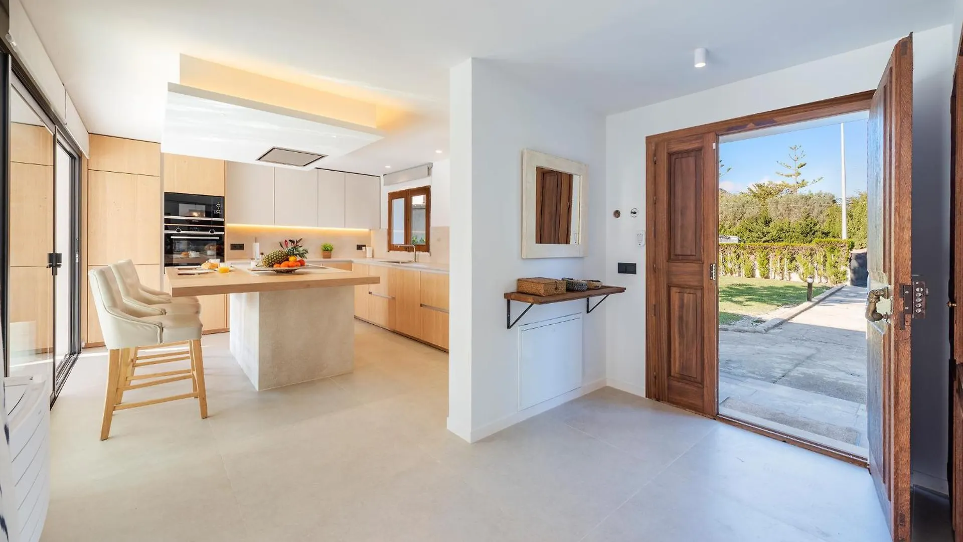 Villa Ana To Rent In Puerto Pollensa By Js Villas  포엔샤 항구